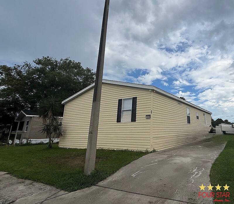 13680 Youngstown Ave 64 — photo