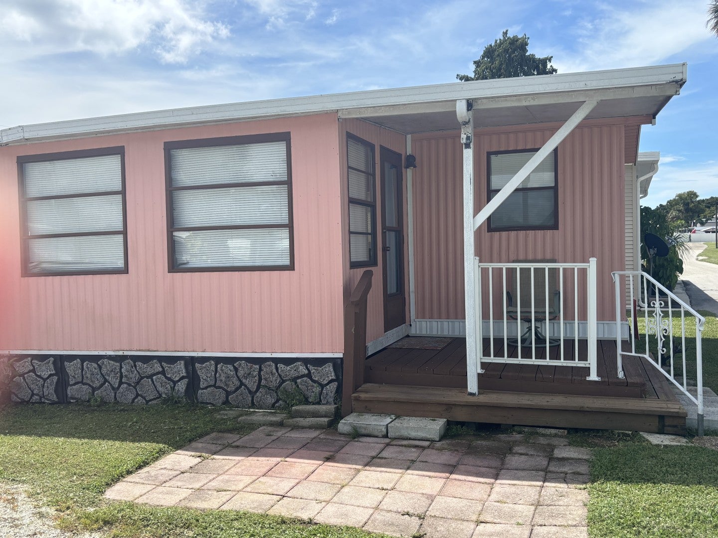 2995 US-441 215 — photo