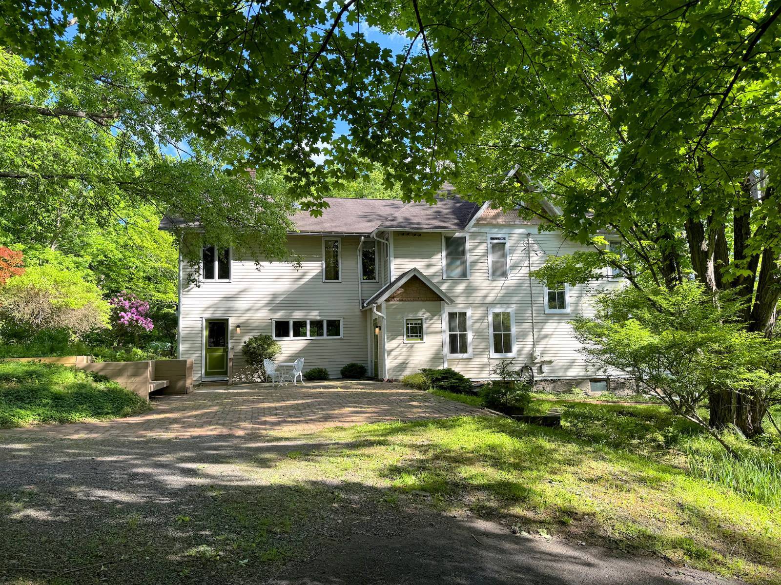 11 Cornell Walk — photo