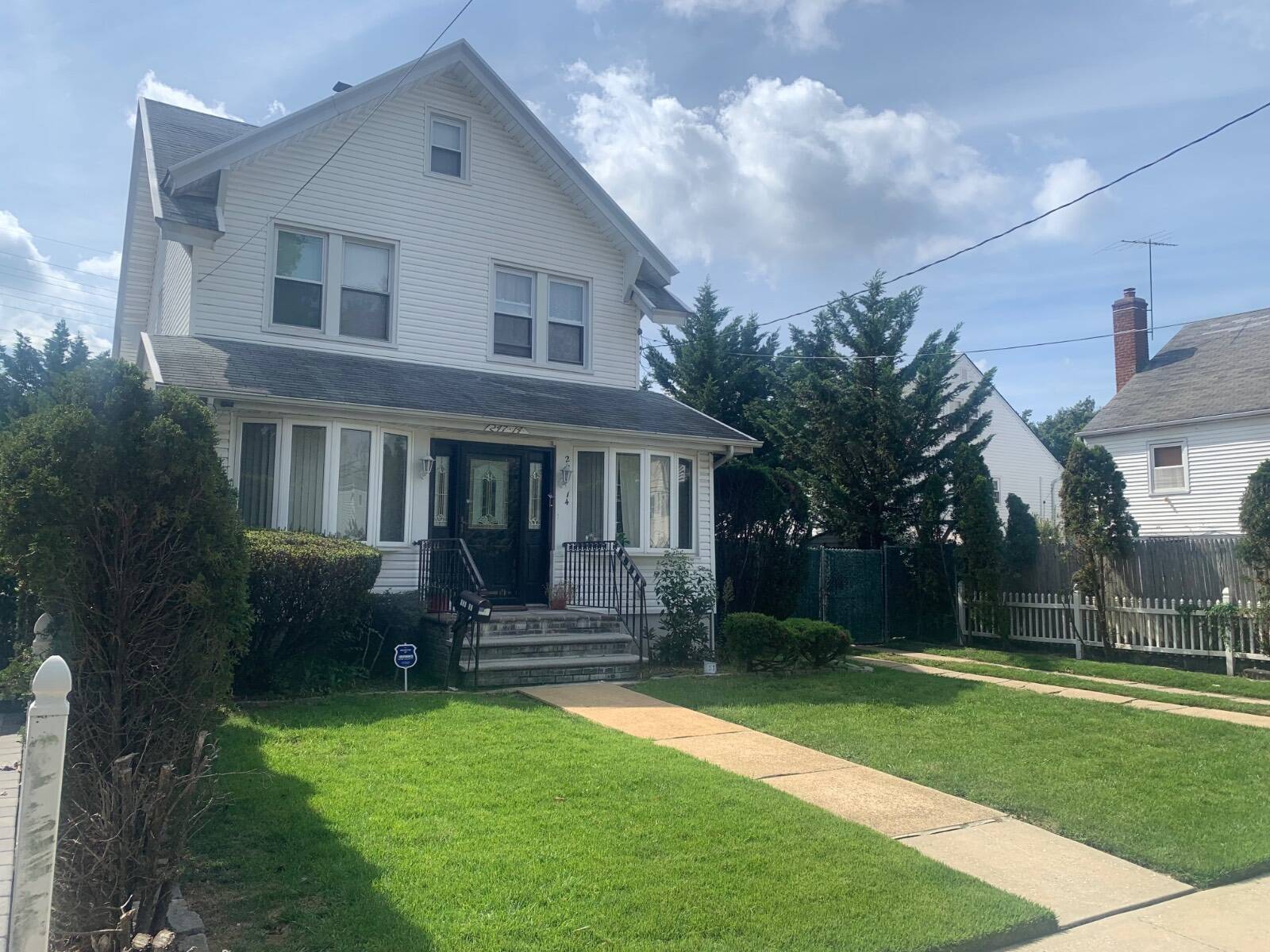 247-14 137th Rd, Rosedale, NY 11422 — photo 2