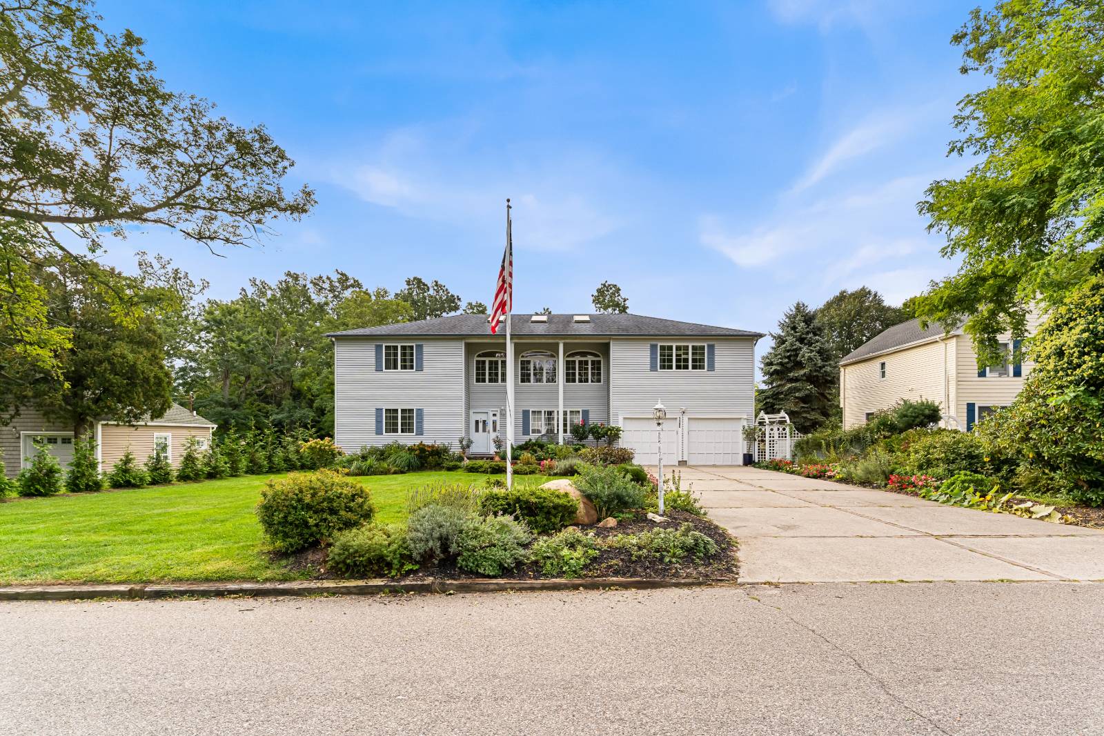 1145 Ruth Rd — photo