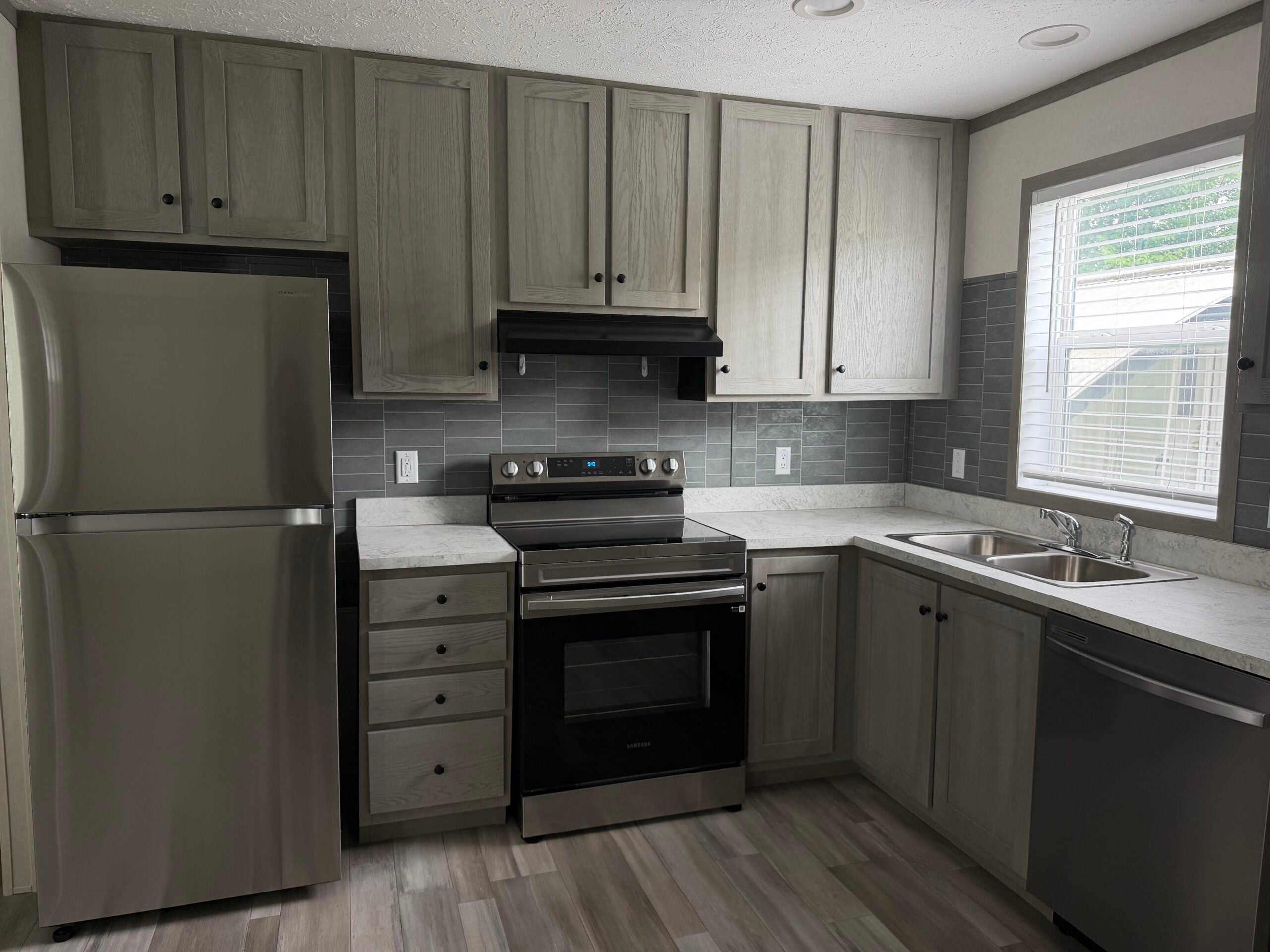 11800 Brookpark Road J078 — photo