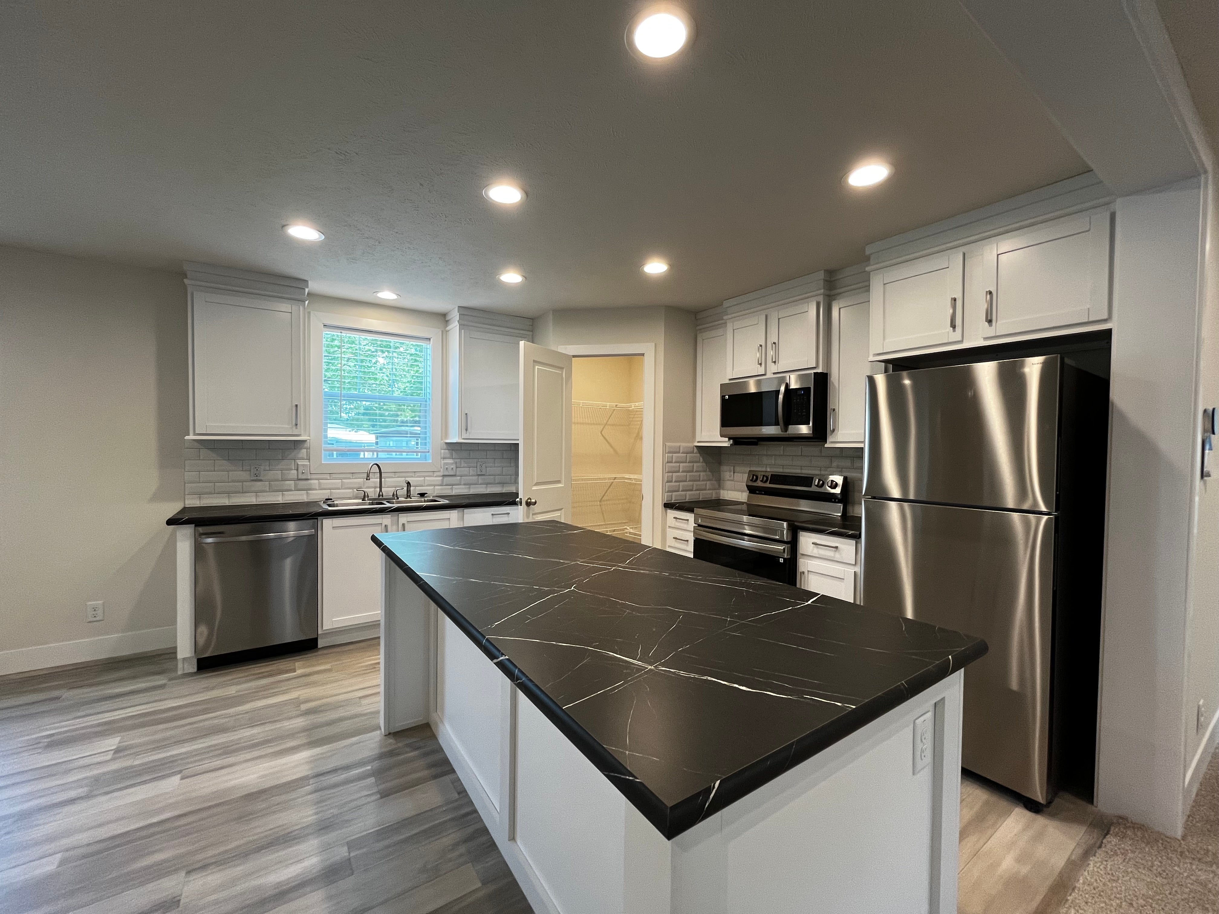 1 Cherry Lane Chr01 — photo