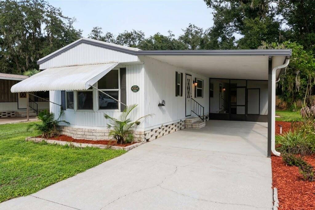 3234 Blue Lagoon Dr — photo