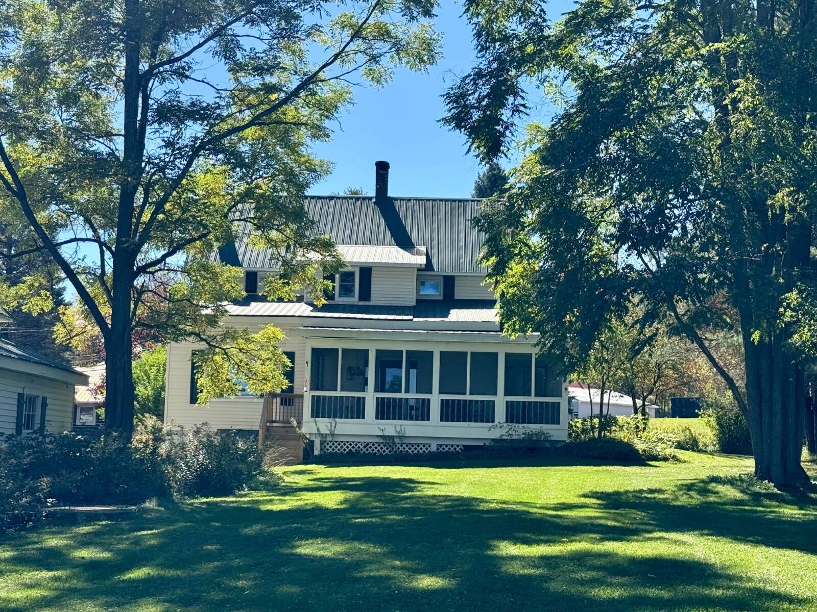 2553 State Route 8 — photo