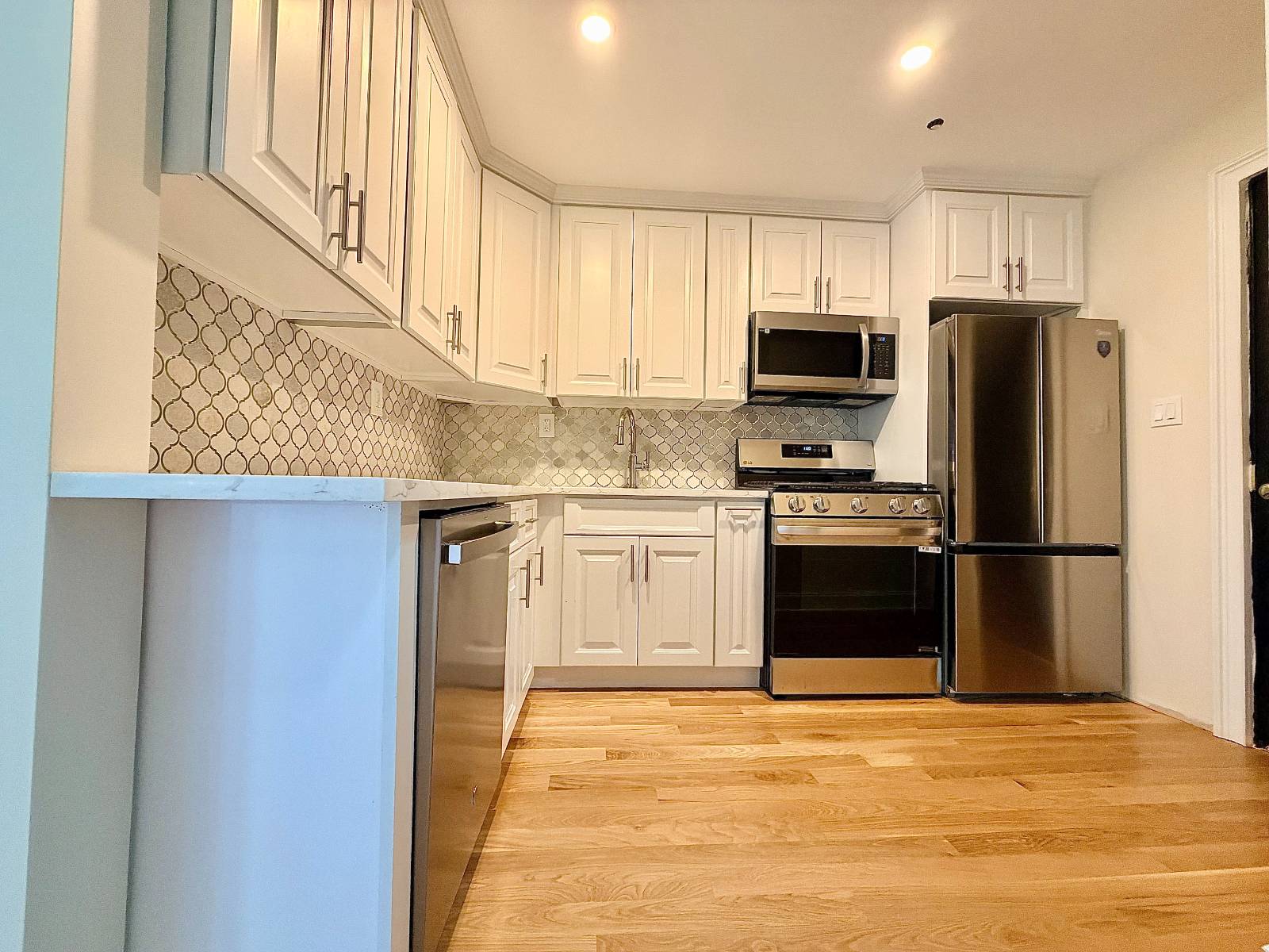 155 Beacon Hill Drive 10 — photo