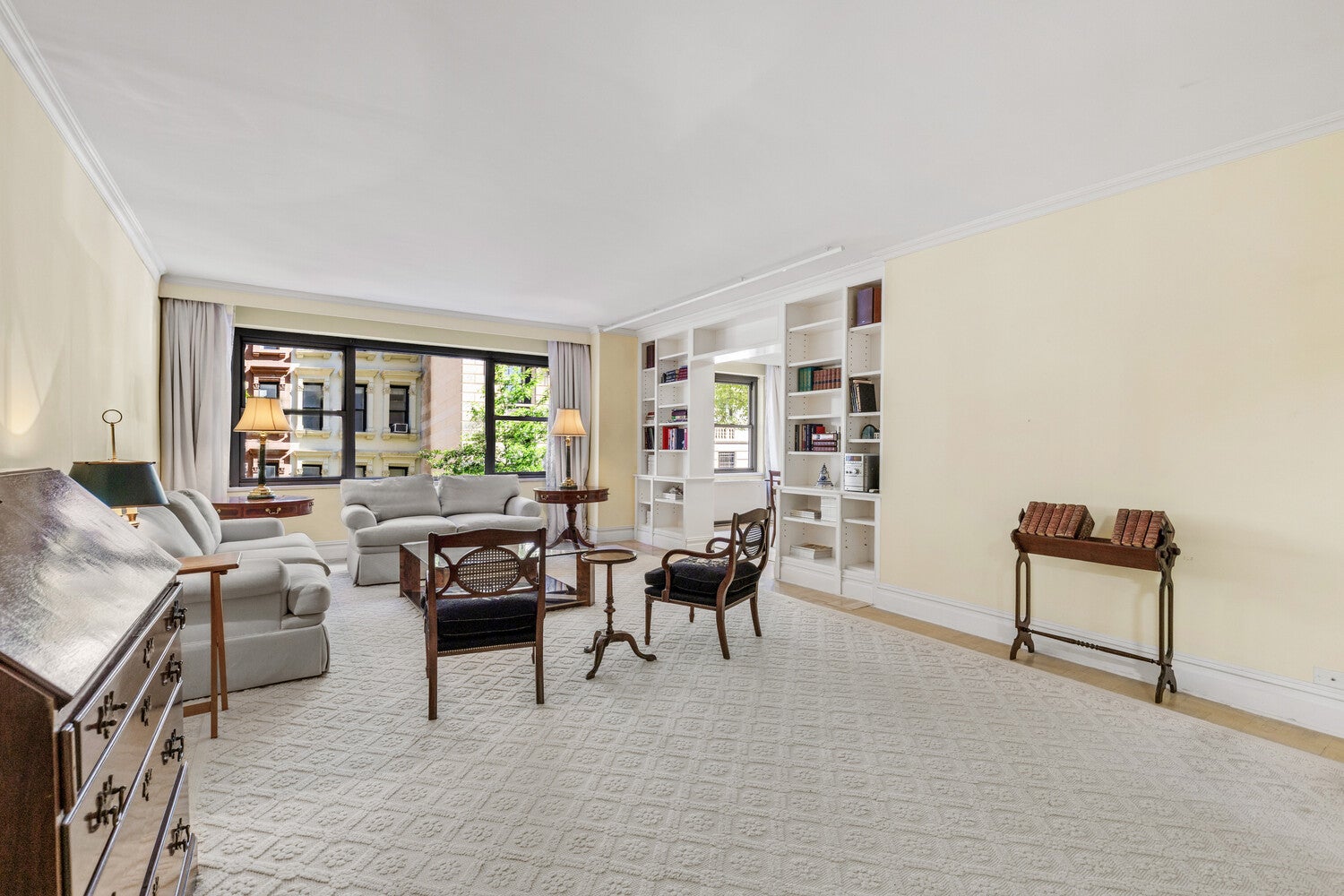 650 Park Avenue 2C — photo