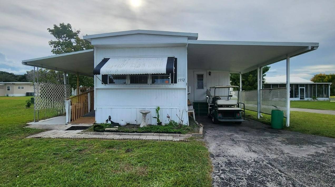 1552 Parkgate Drive — photo