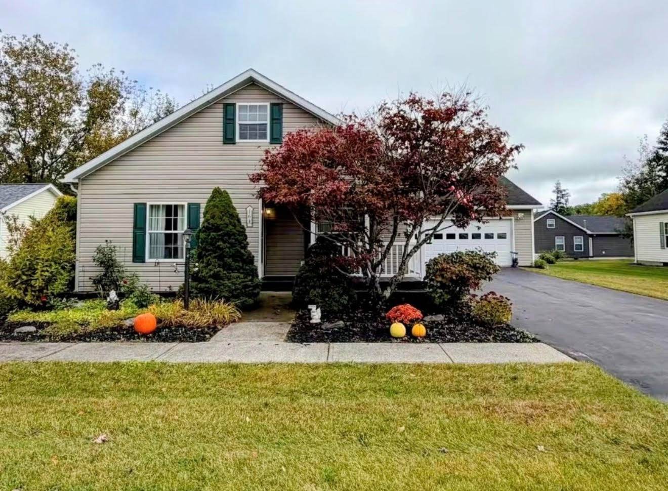 16 Jacob Drive — photo