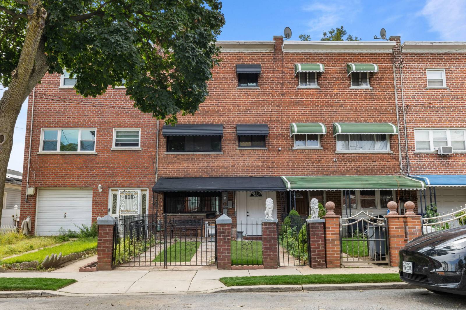 443 Effingham Ave — photo