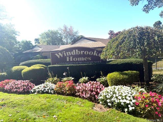 96 Feller Drive — photo