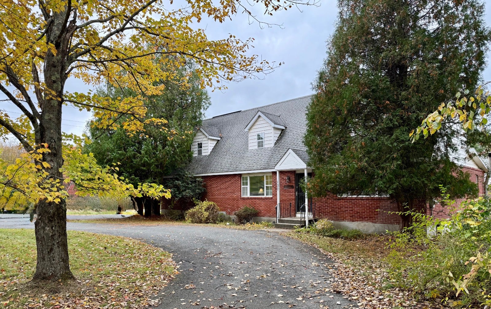 137 Sharpe Rd, Wynantskill, NY 12198 | Realty.com