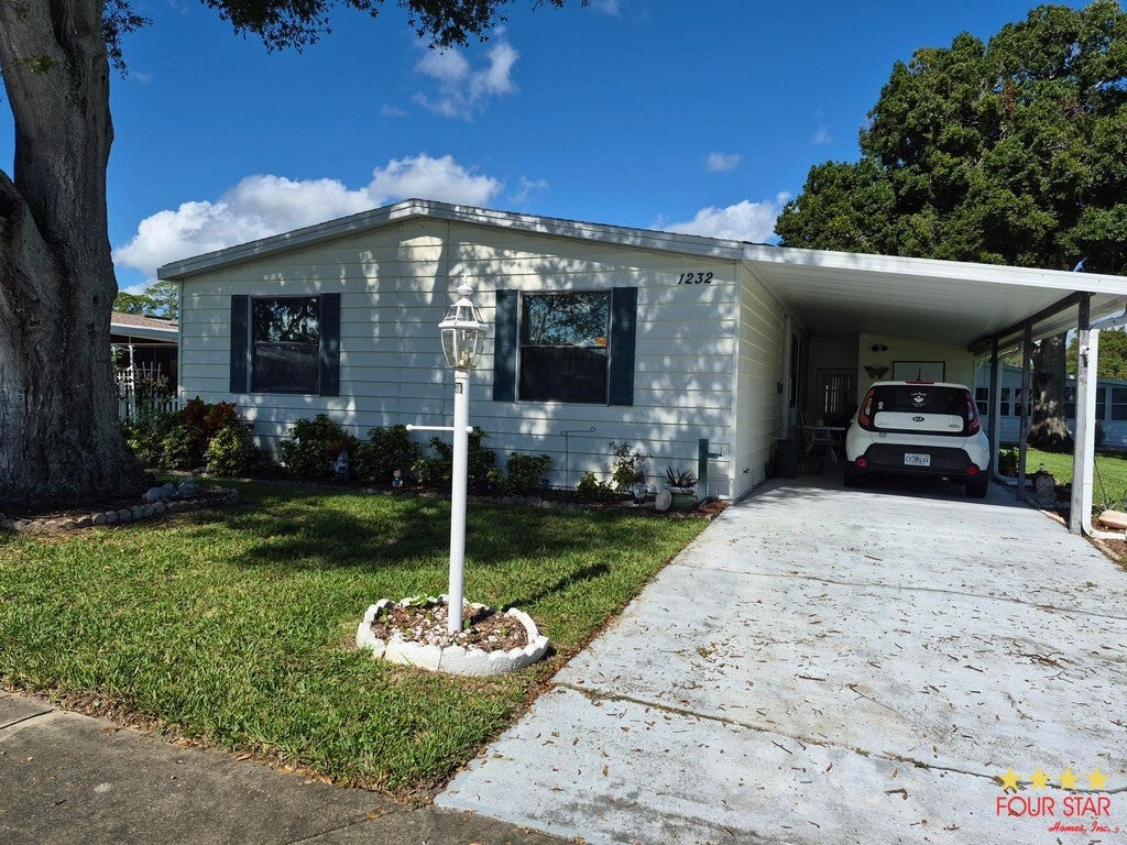 1232 Avenida Del Toro — photo