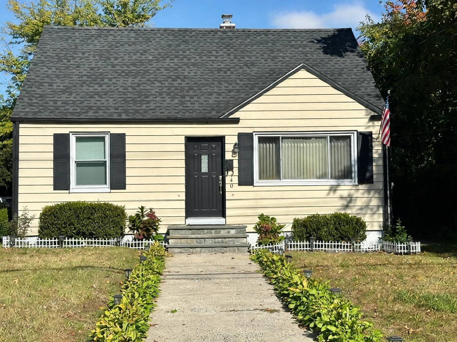 40 Riverdale Ave — photo