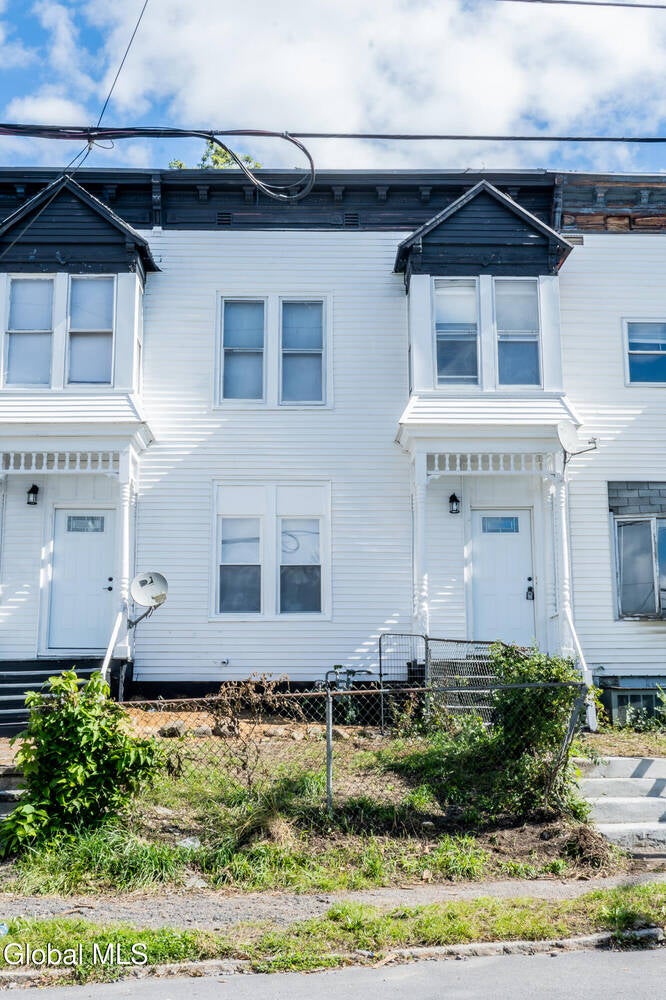 803 Congress Street — photo