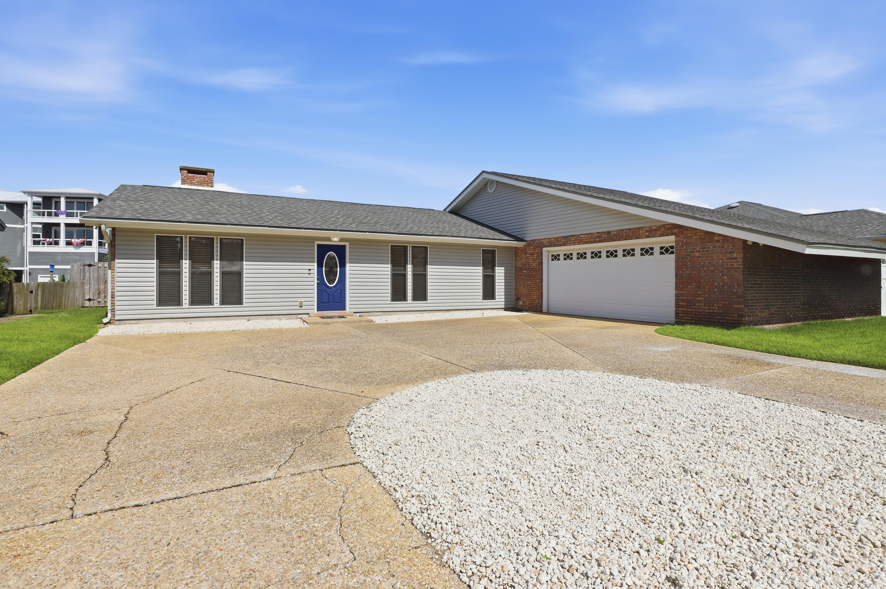 1119 Seabreeze Lane — photo