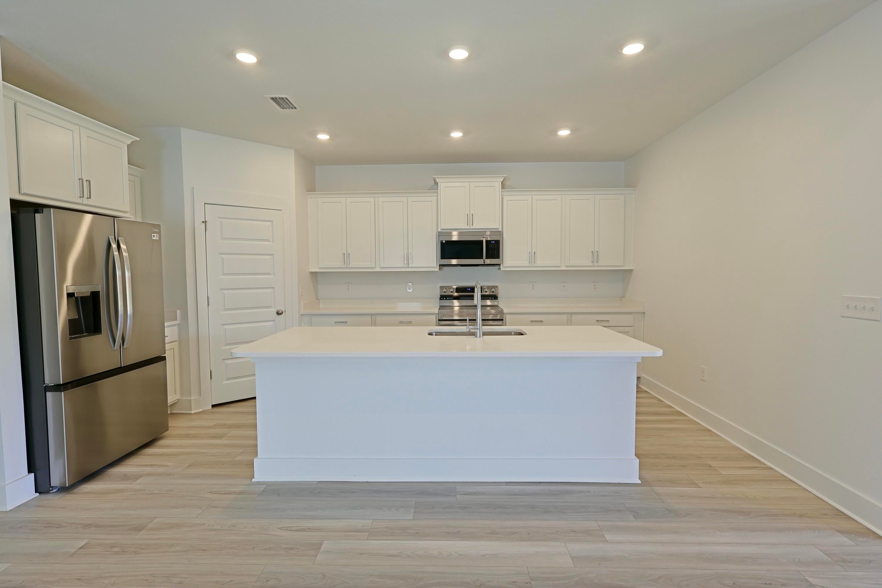 Home in Milton, FL 32583 — photo 3