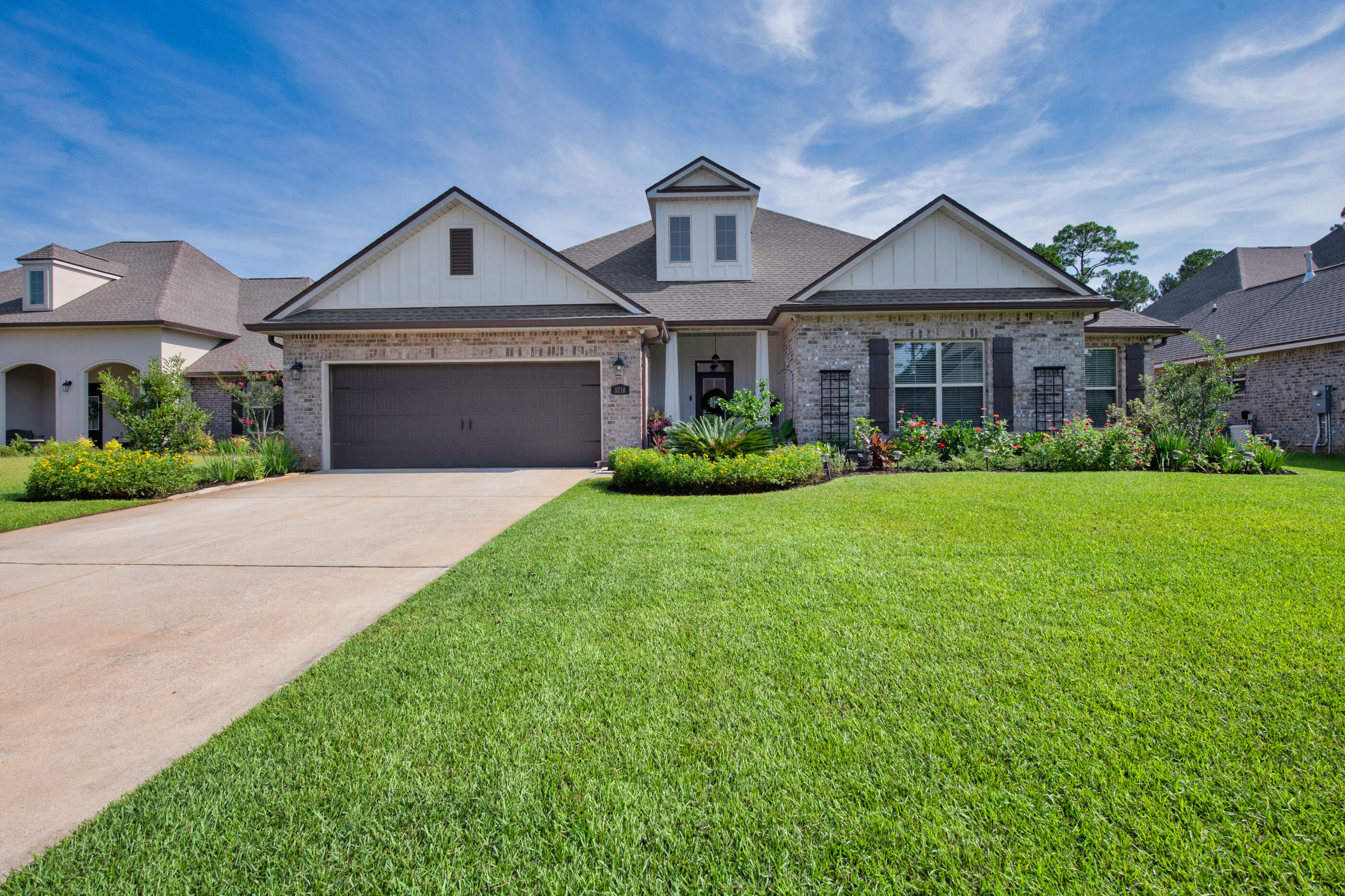 5718 Oak Haven Lane — photo