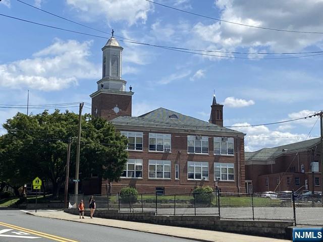 21-31 New Milford Avenue — photo