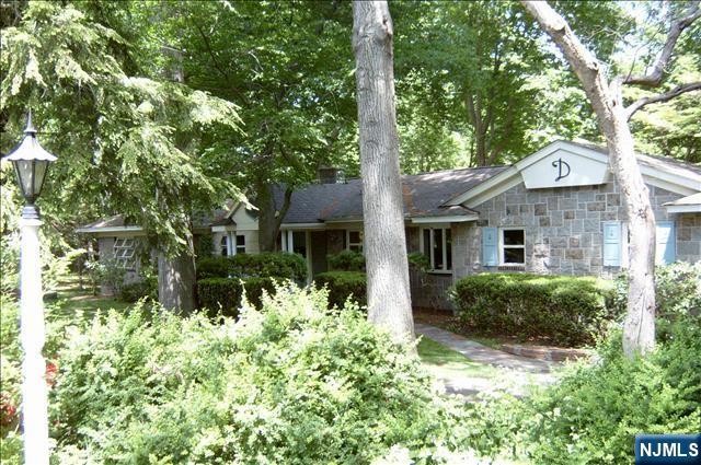 711 W Saddle River Road — photo