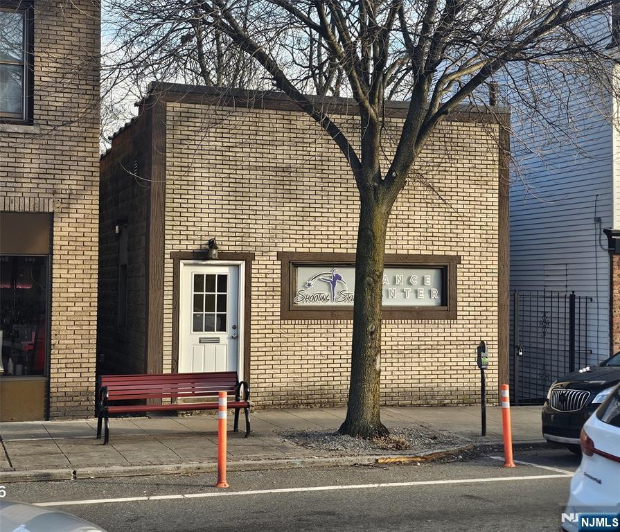 403 Broad Street — photo
