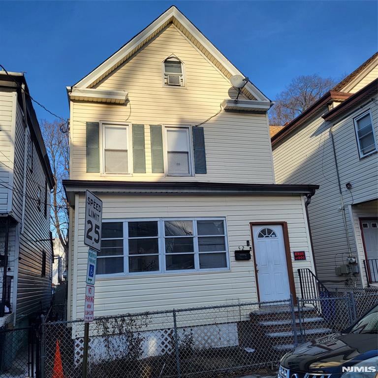 50-52 Irving Place — photo