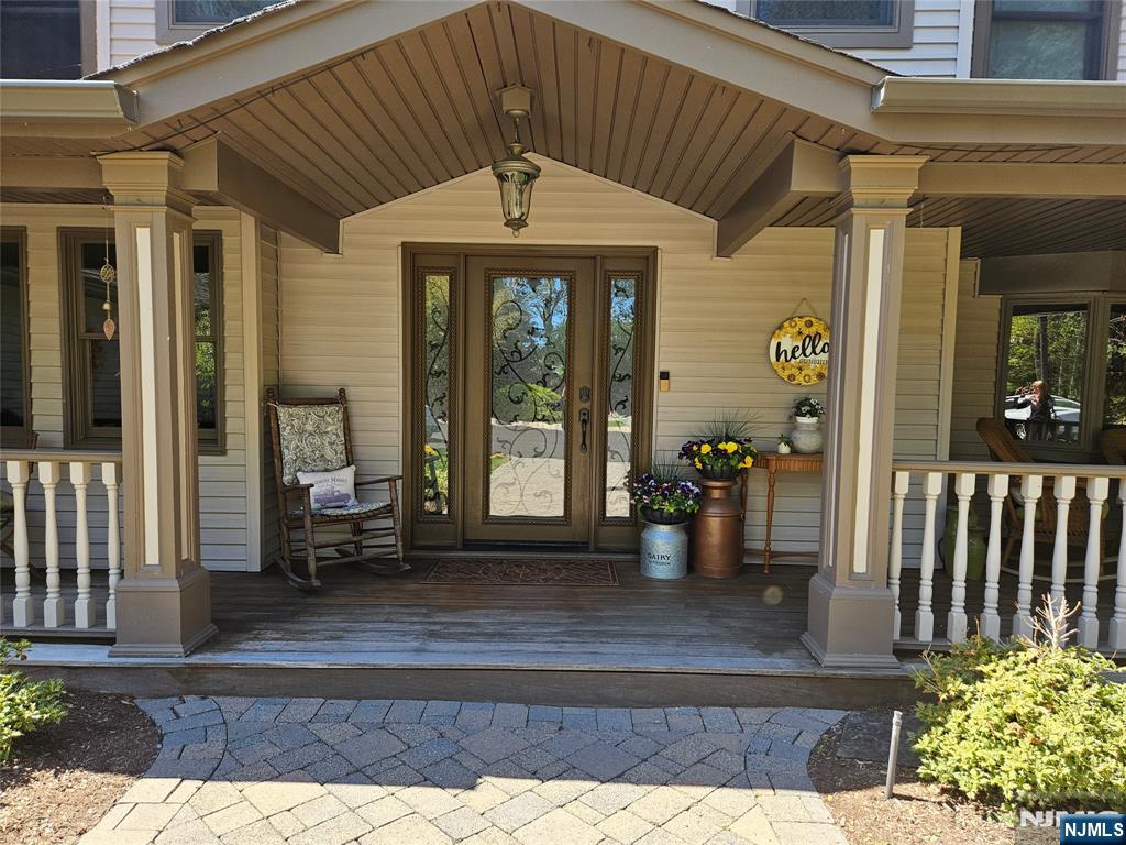 285 Chestnut Ridge Road, Woodcliff Lake, NJ 07677 — photo 3