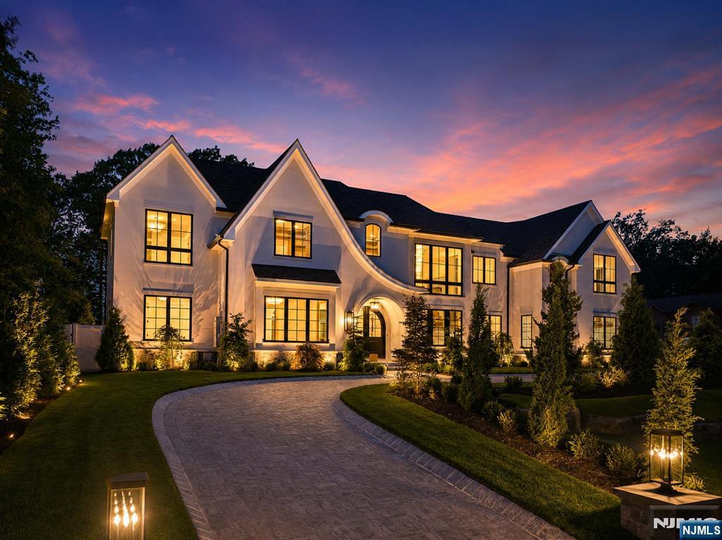90 Essex Drive — photo