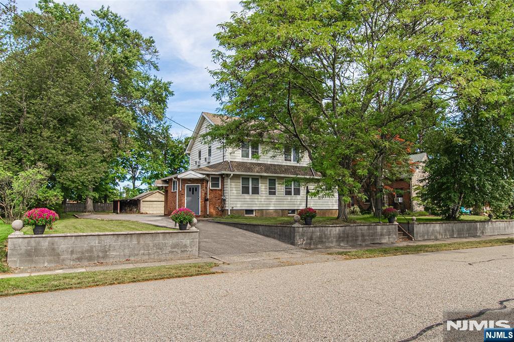 10 Tilley Avenue — photo