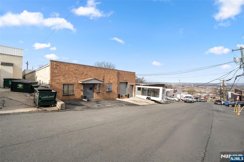 29-31 Industrial Avenue — photo