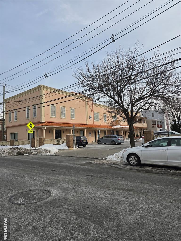 144 Belmont Avenue 201 — photo