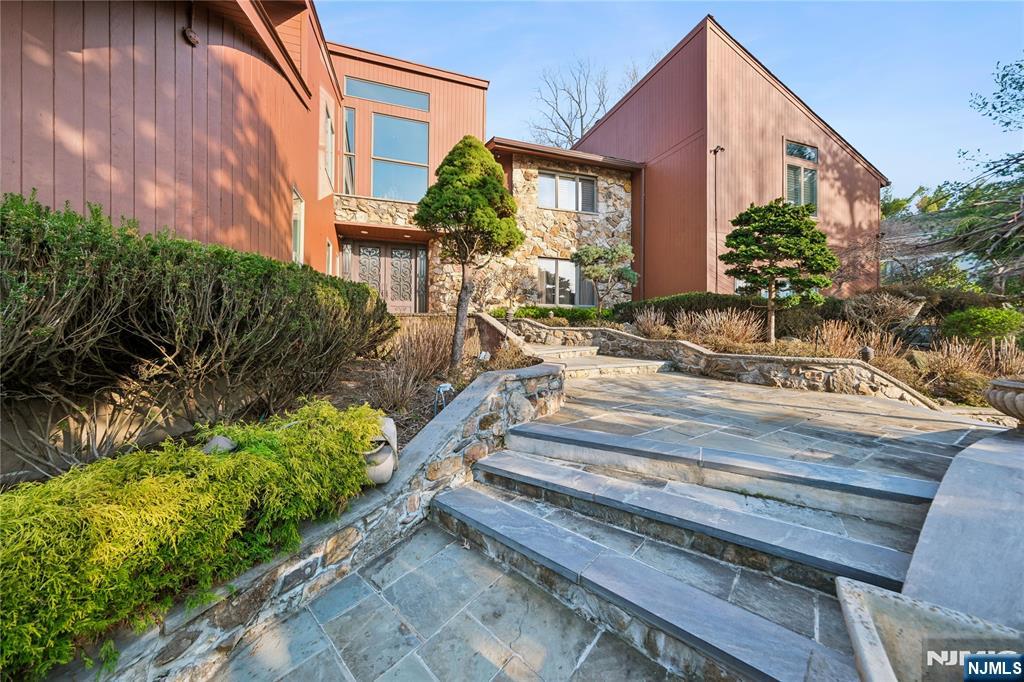 93 Jackson Drive — photo