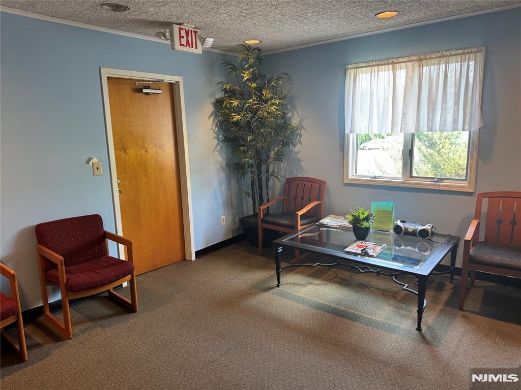 10-14 Saddle River Road — photo