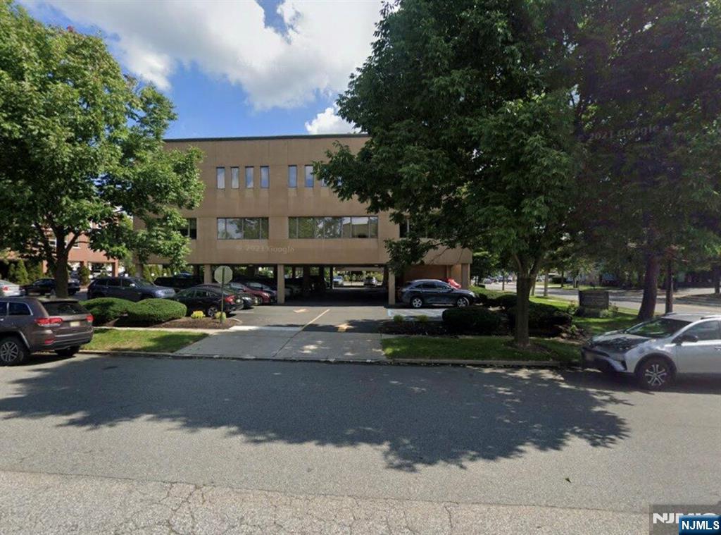 63 Grand Avenue — photo