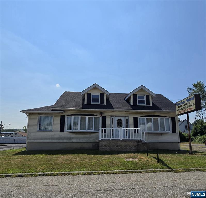 588 US Highway 46 — photo
