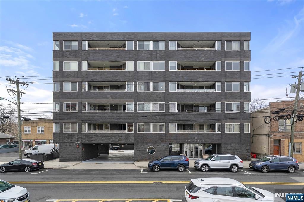 364 Palisade Avenue 5B — photo