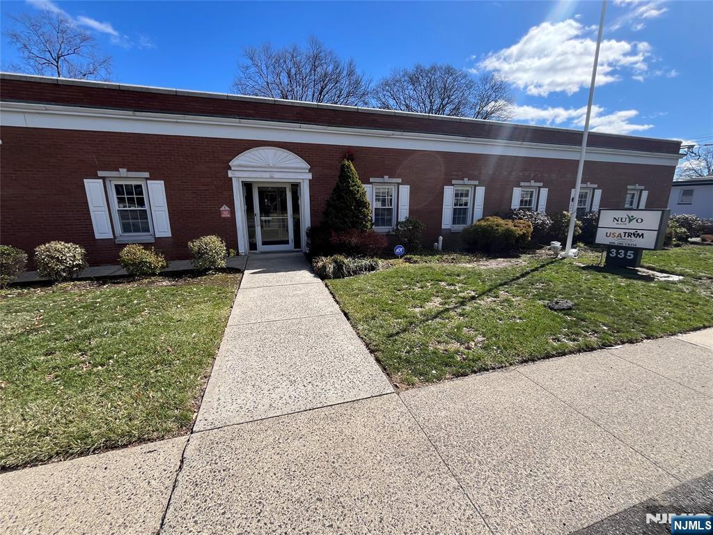 335 Broad Street — photo