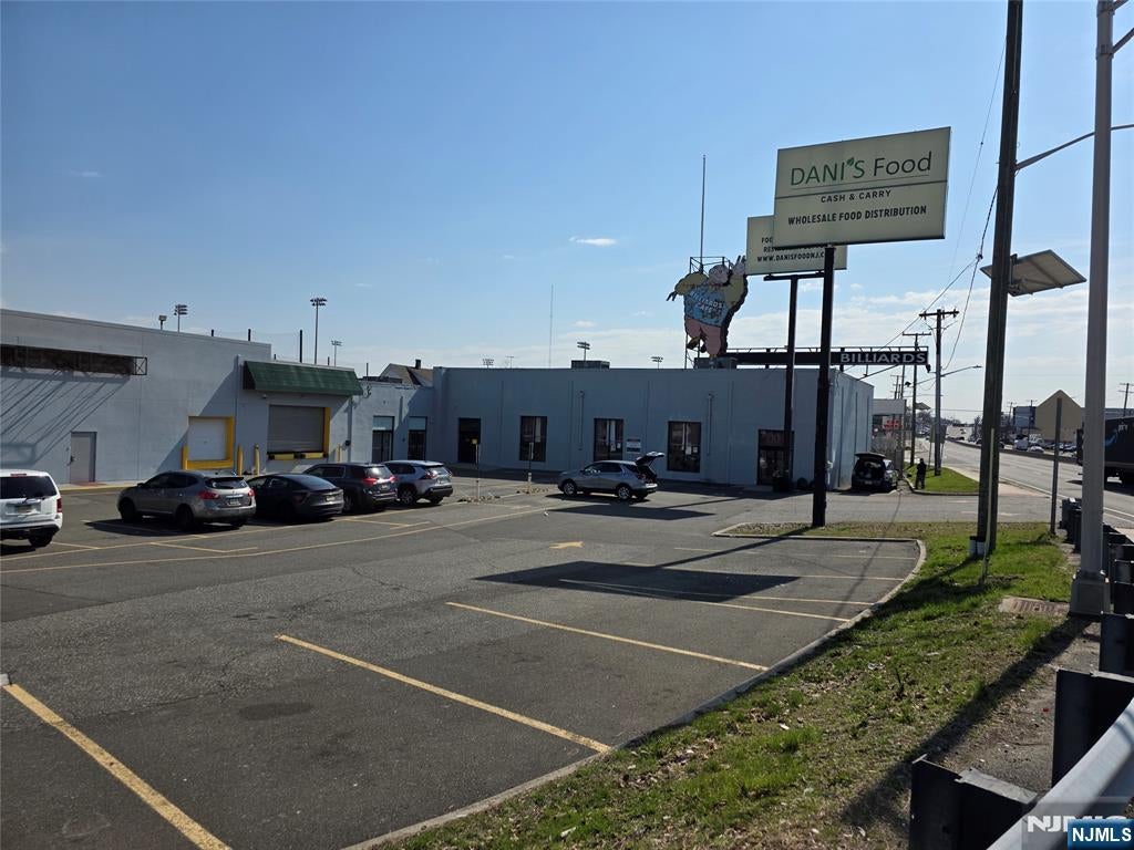 61 US Highway 46 — photo