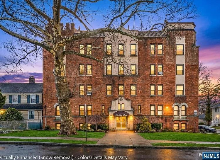 303 Hamilton Place — photo