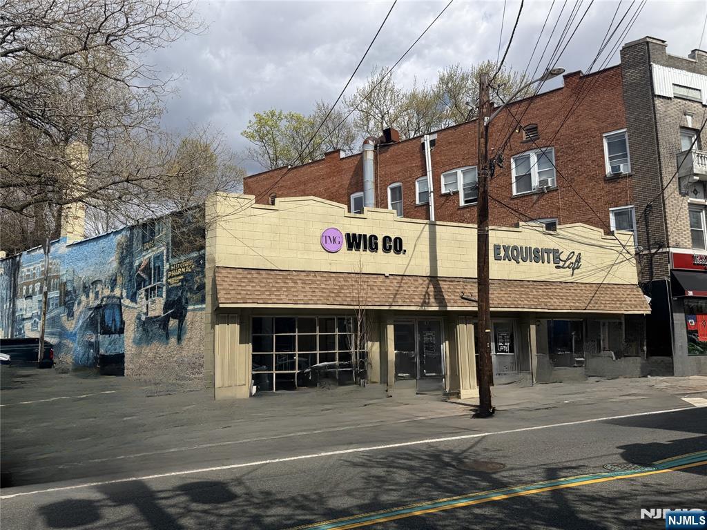 284-286 Main Street — photo