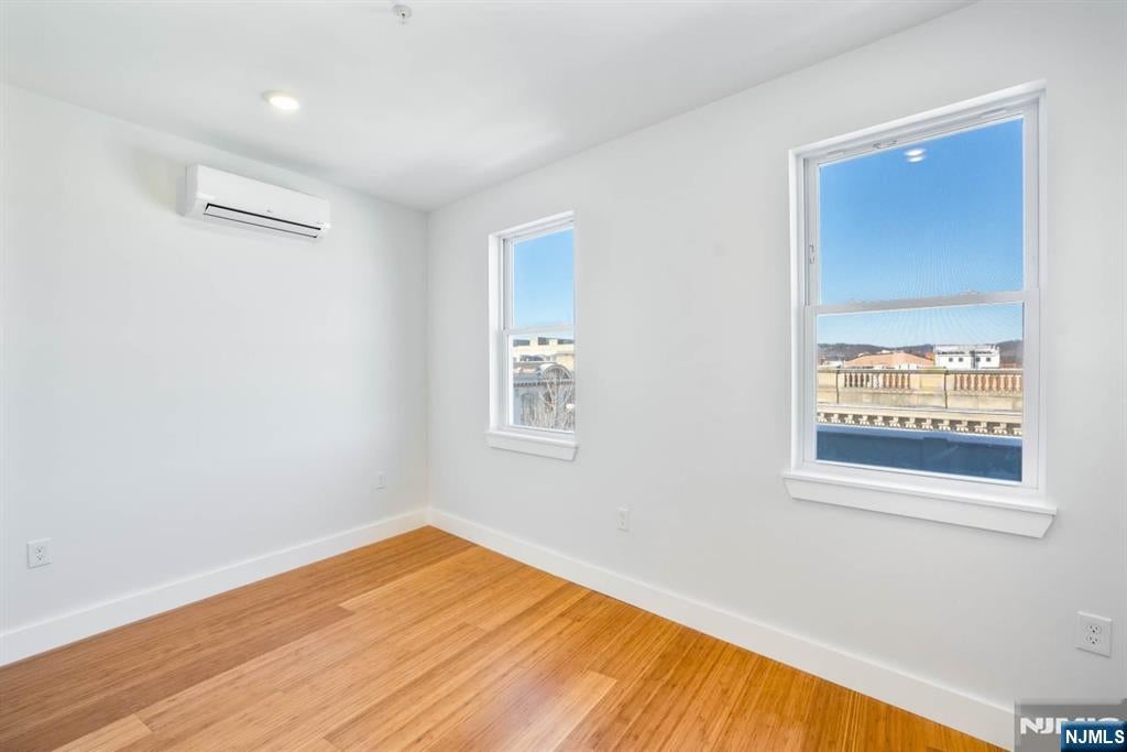 100 North Avenue 3C — photo