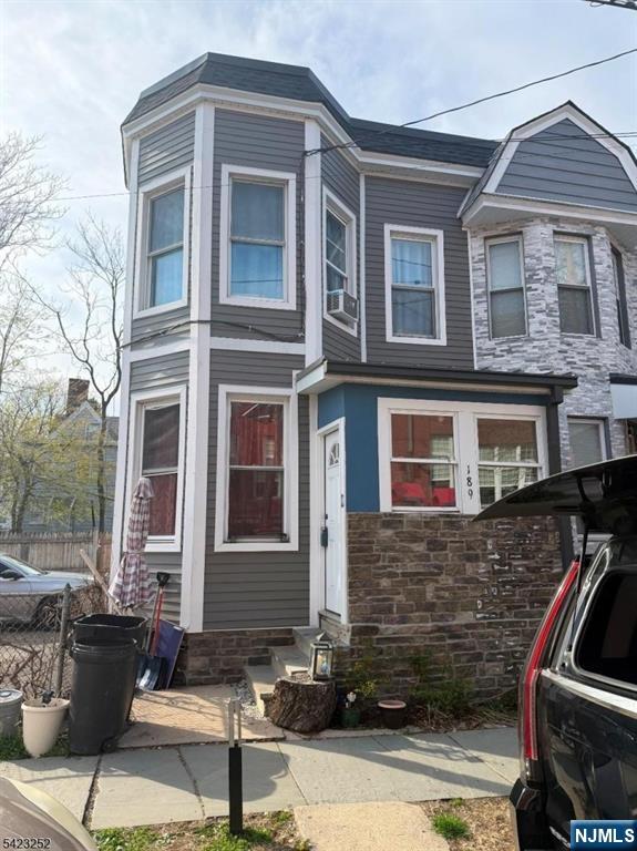 189 Duane Street — photo