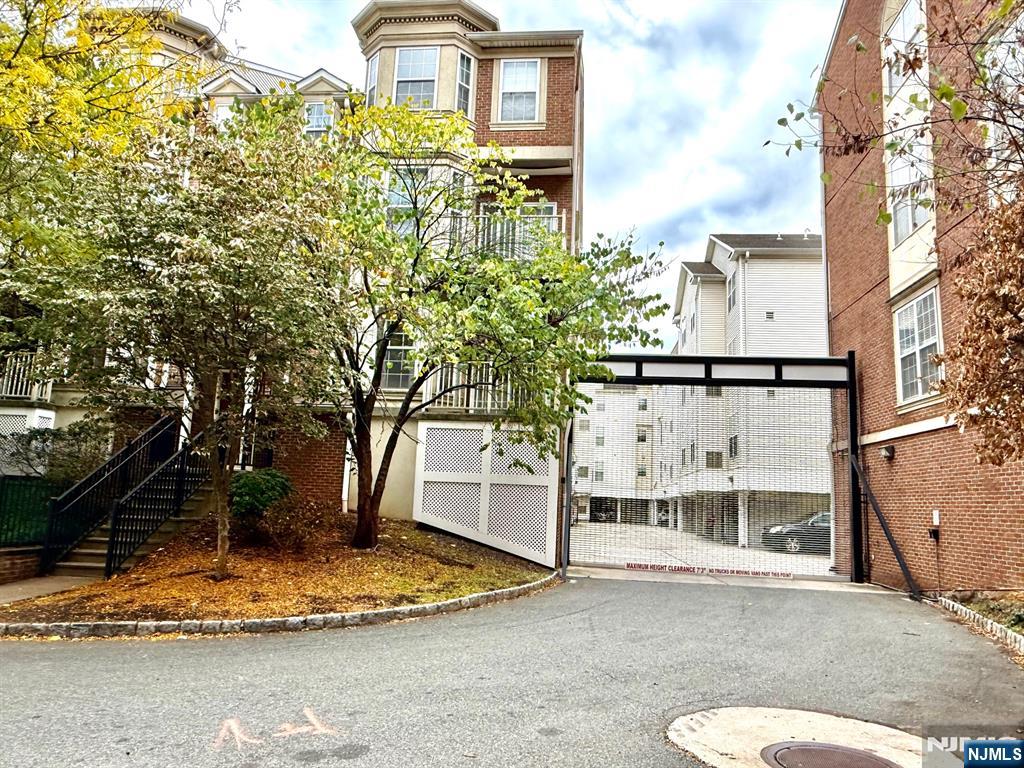 201 Dey Street 126 — photo