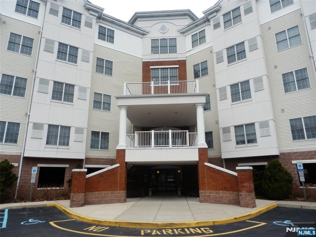 189 Forest Avenue 307 — photo