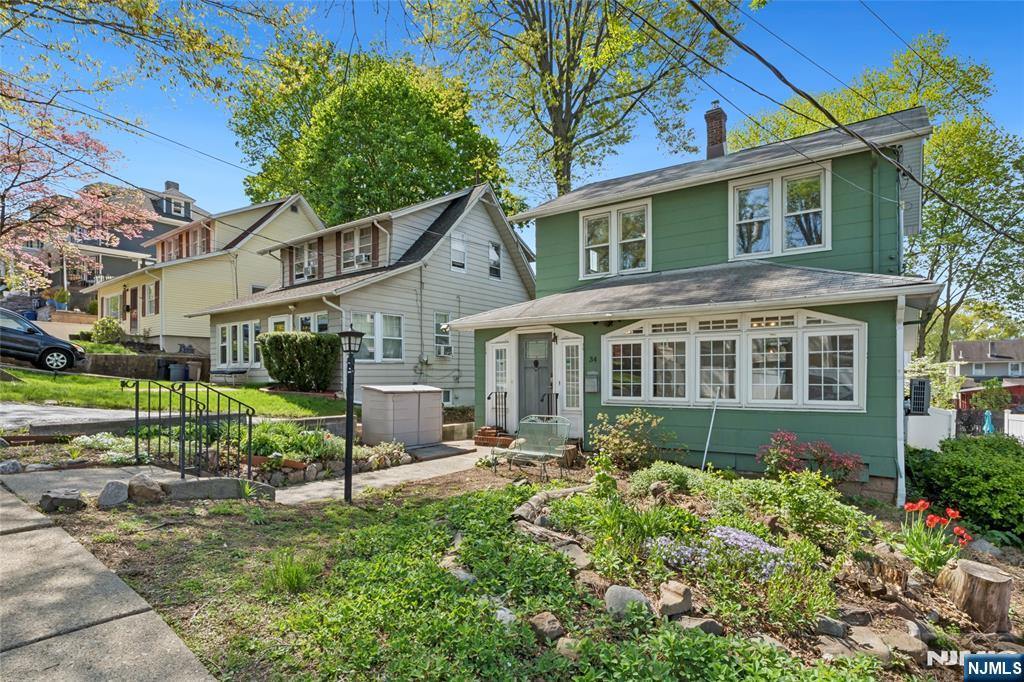 34 Linwood Avenue — photo