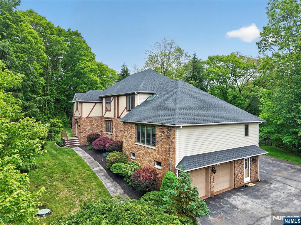 5110 Berkshire Valley Road — photo