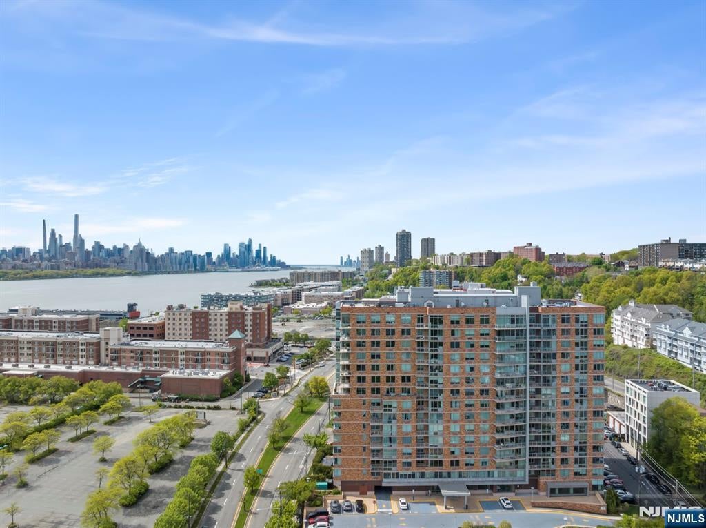 310 Hudson Park 310 — photo