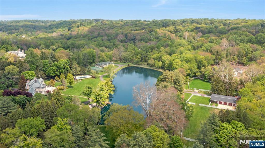 116 E Saddle River Road — photo