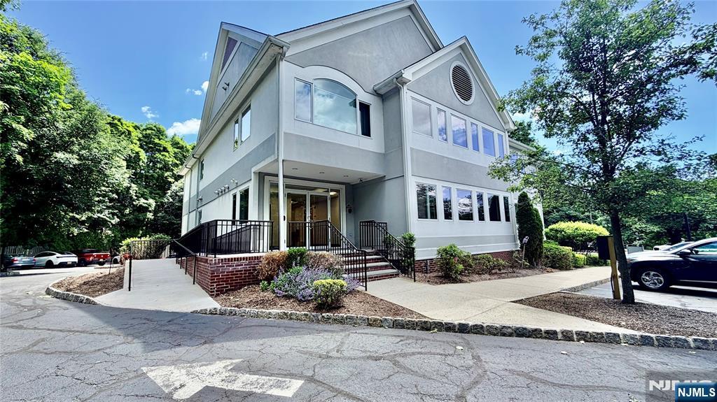 600 Godwin Avenue 6 — photo