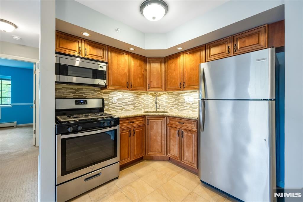 1409 Faulkner Court — photo